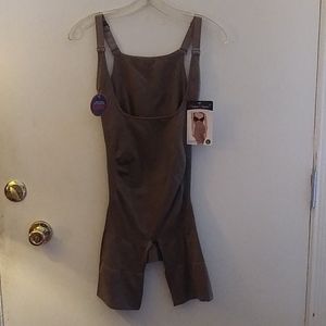 NWT Underwear Seamless Bra Lace Bodysuit Shapewear